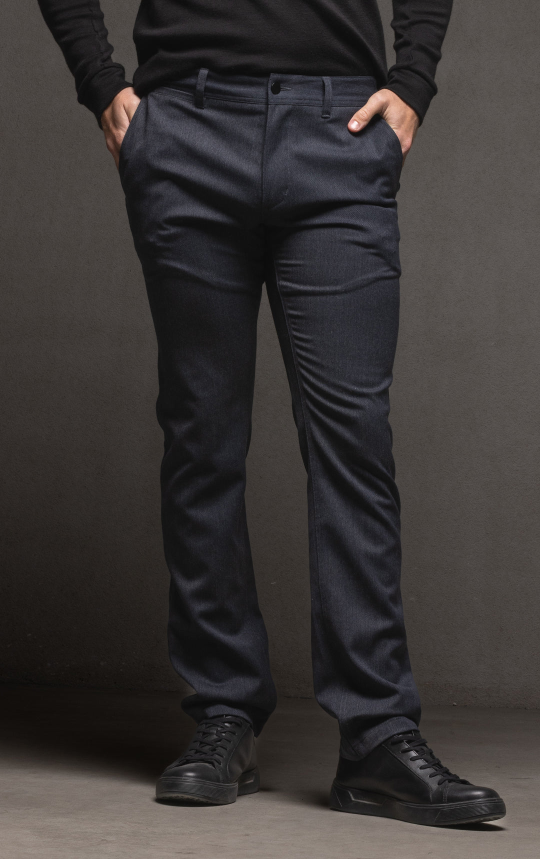 WOOL BLEND SLIM LEG TROUSER