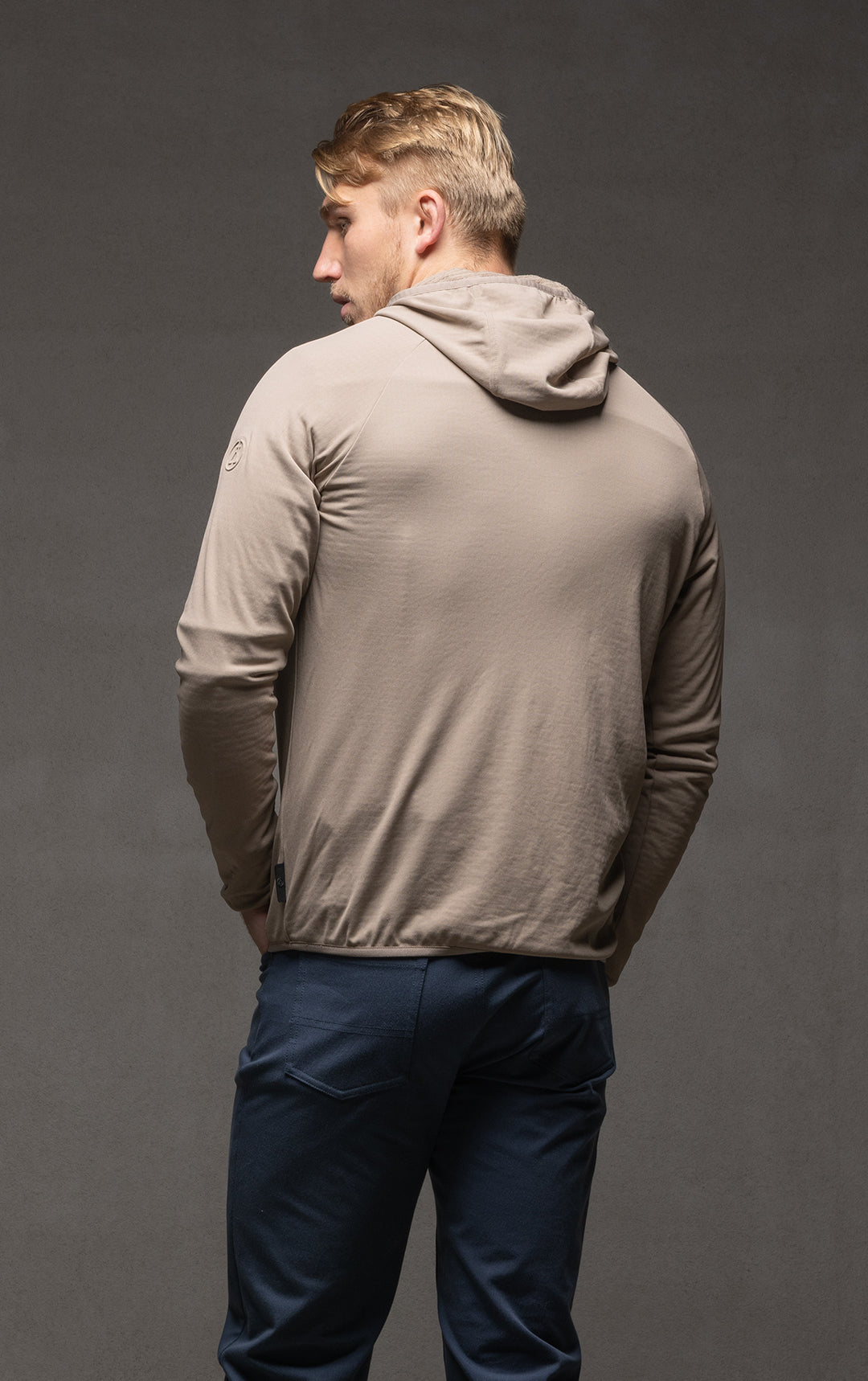 PERFORMANCE LIGHTWEIGHT HOODY - CLEARANCE