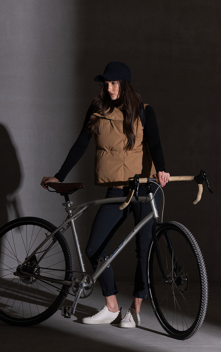 HIGH COLLAR DOWN VEST