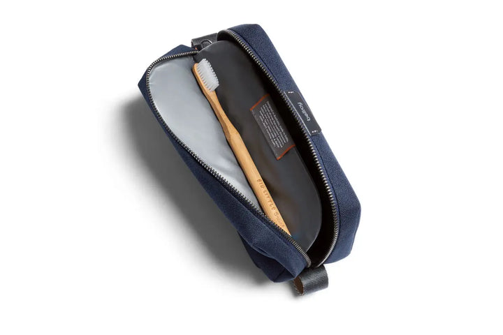 BELLROY - TOILETRY KIT Outside suppliers