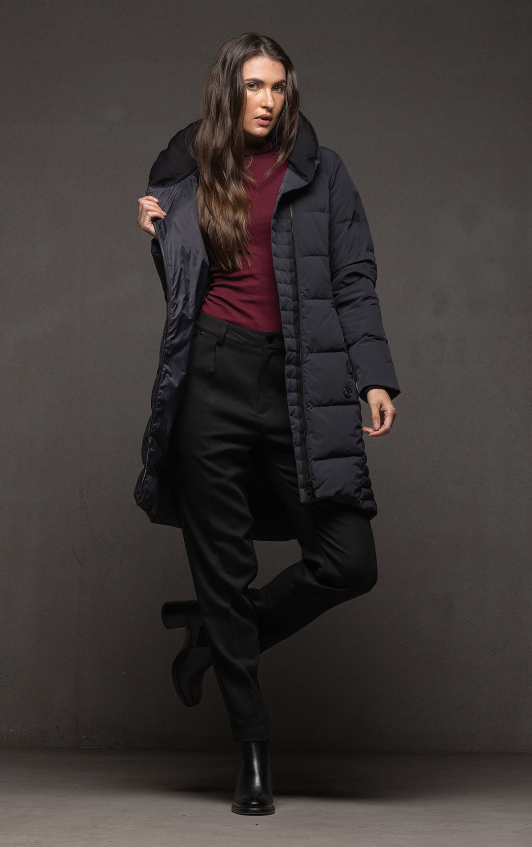 LAMINATED DOWN COAT