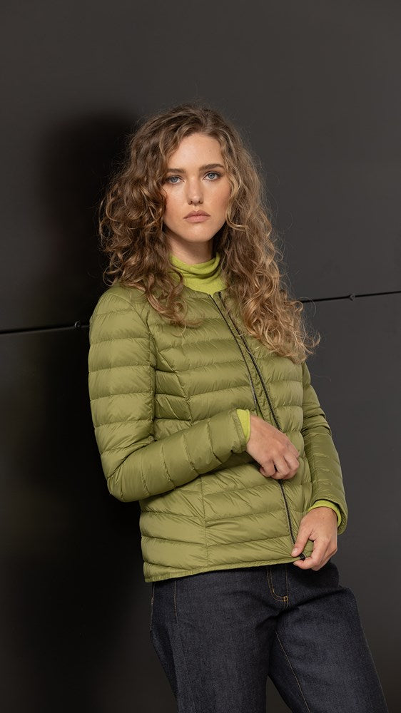 ESSENTIAL LIGHTWEIGHT DOWN JACKET