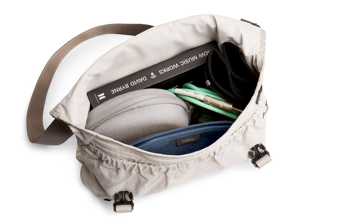 BELLROY - CINCH MESSENGER BAG