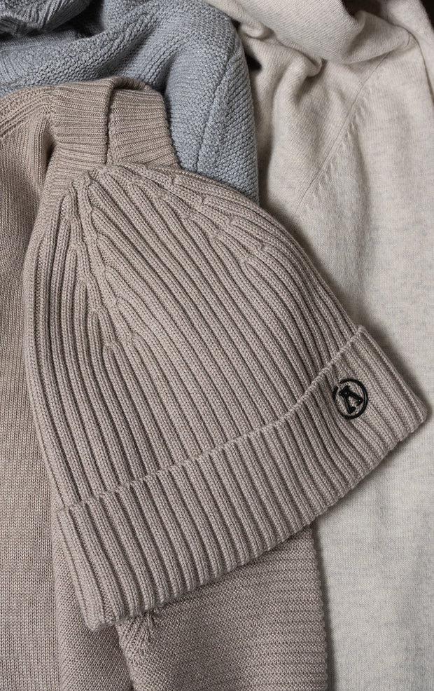 RIB KNIT BEANIE