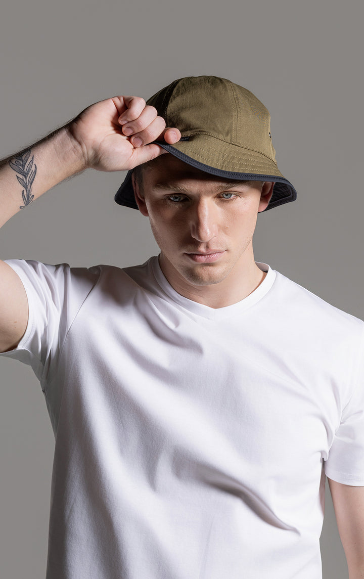 REVERSIBLE BUCKET HAT