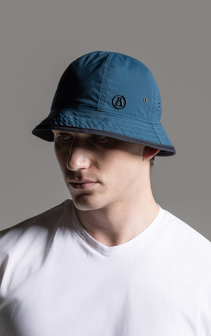 REVERSIBLE BUCKET HAT