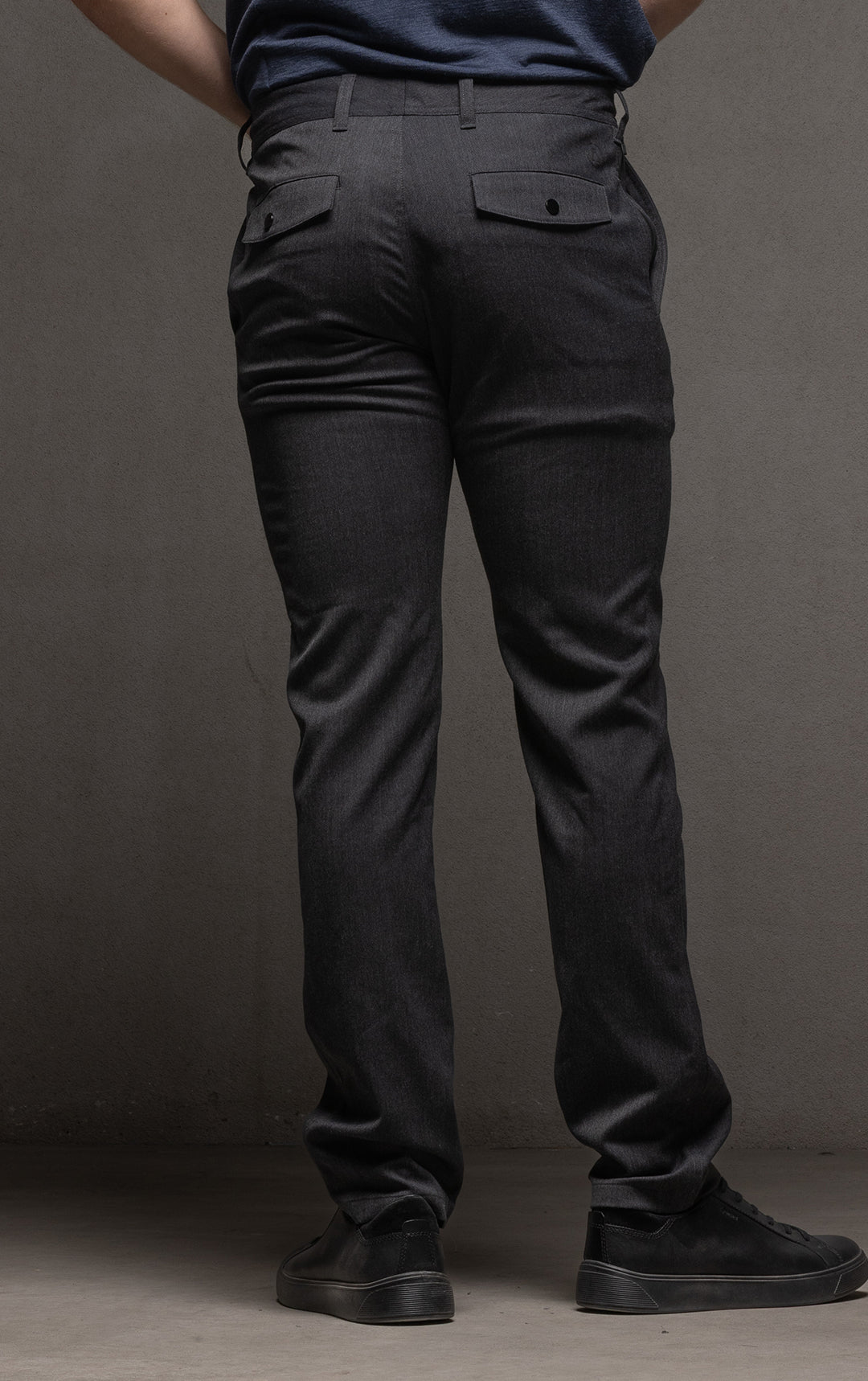 WOOL BLEND SLIM LEG TROUSER