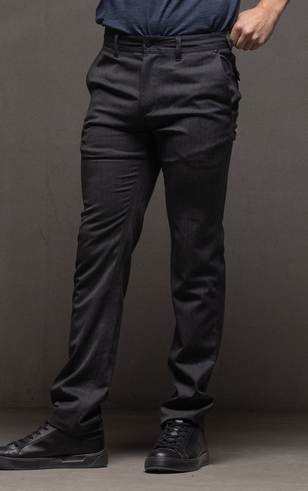 WOOL BLEND SLIM LEG TROUSER