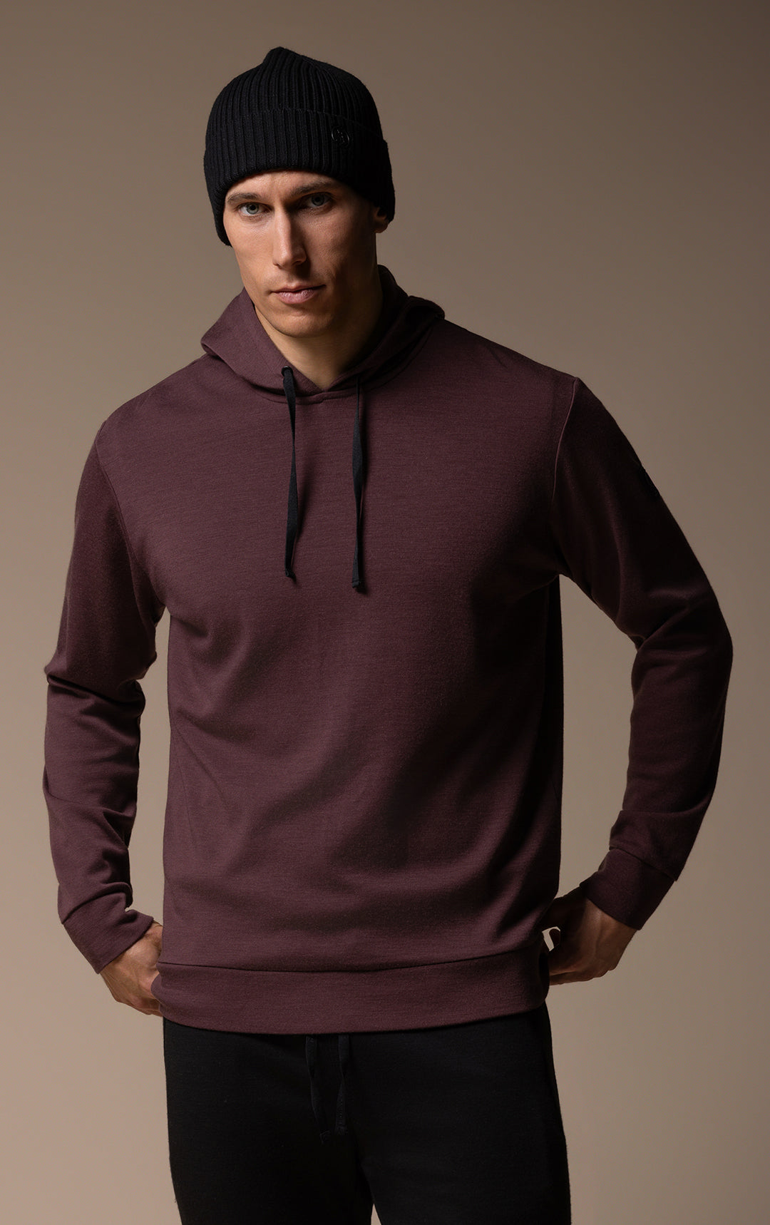 320GSM MERINO HOODED PULLOVER
