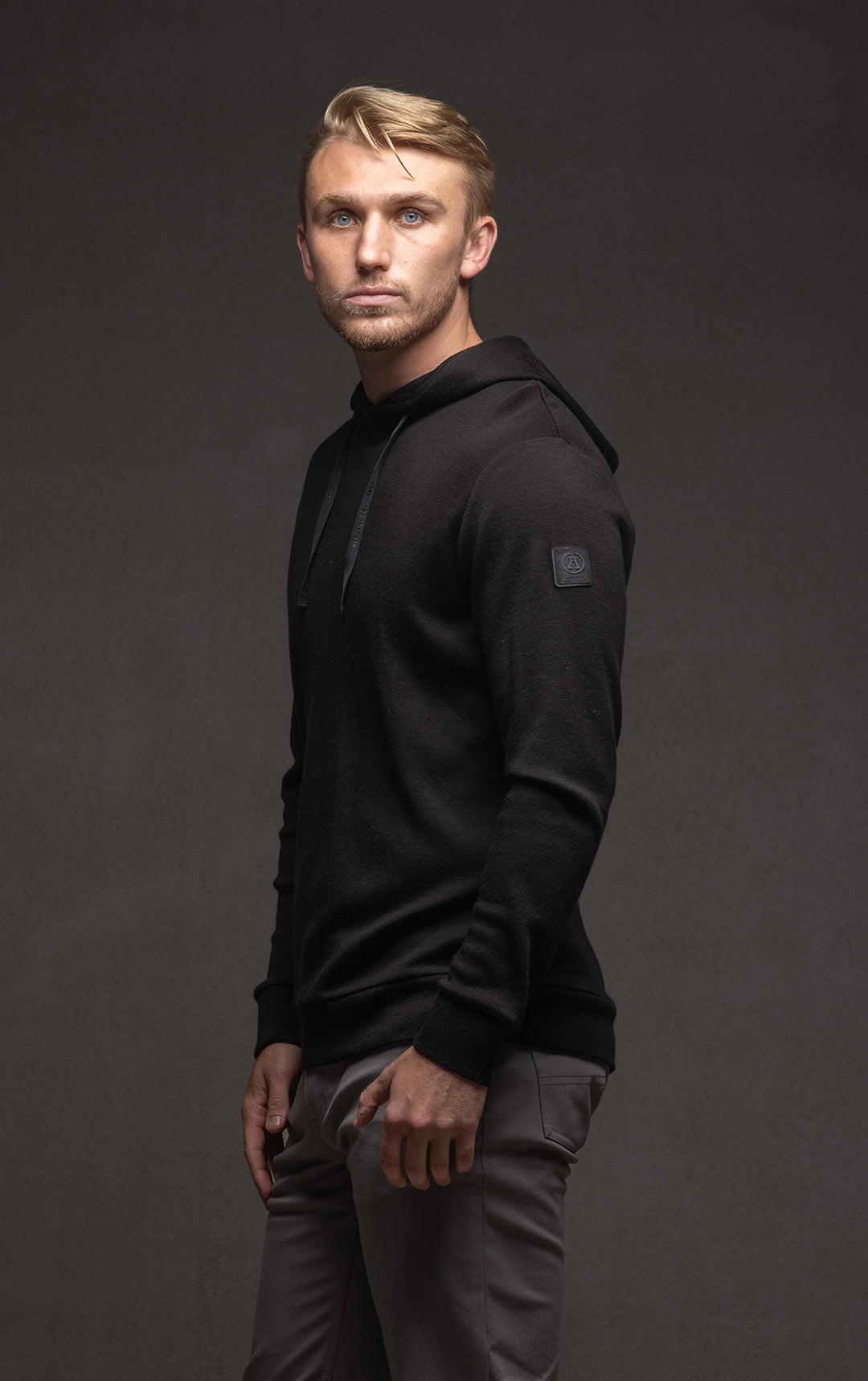 320GSM MERINO HOODED PULLOVER