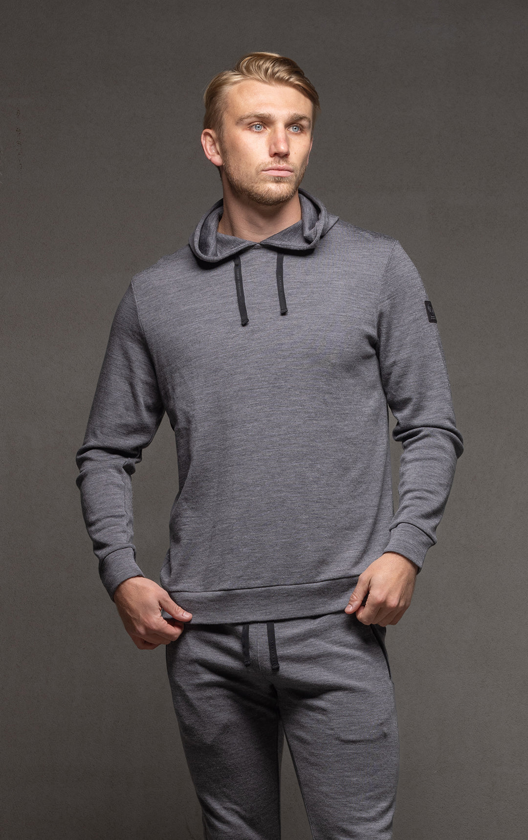 320GSM MERINO HOODED PULLOVER