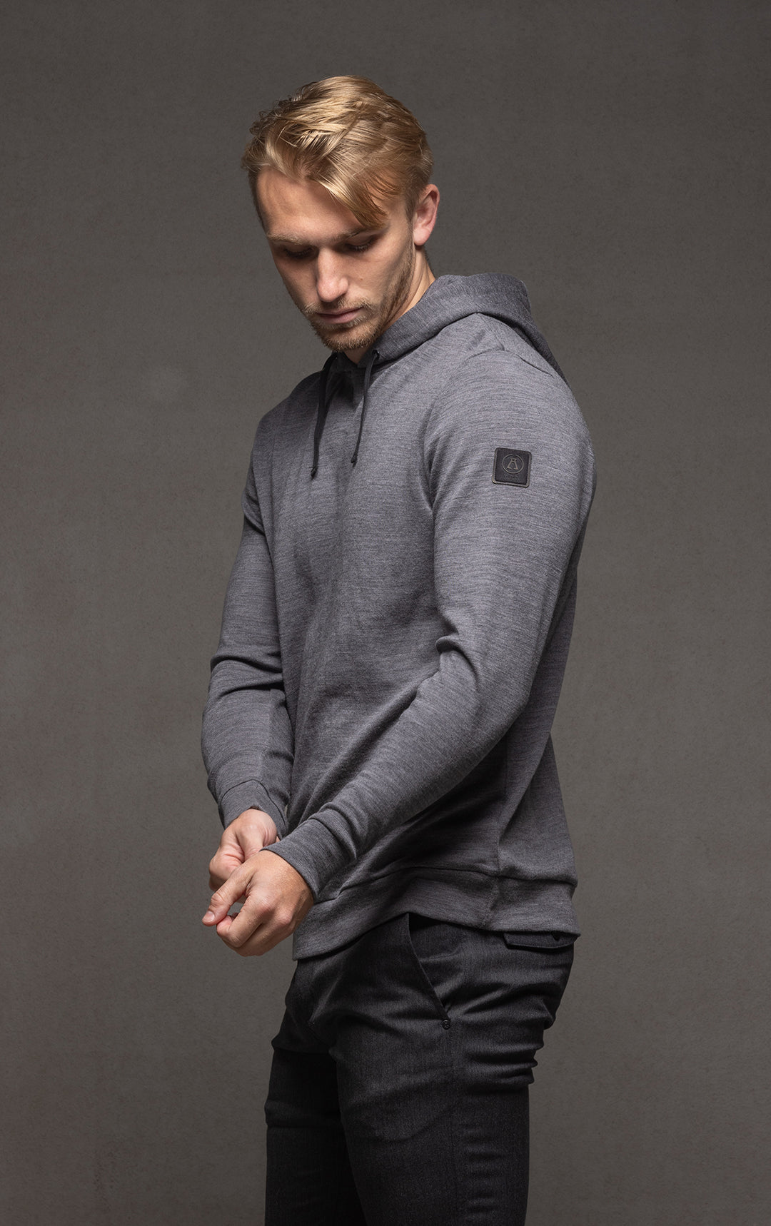 320GSM MERINO HOODED PULLOVER