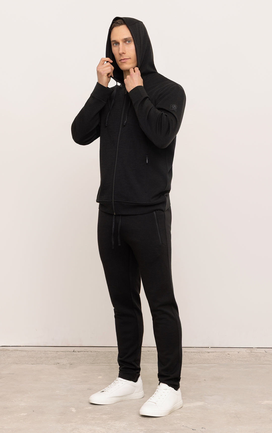 320GSM MERINO ZIPPED HOODY