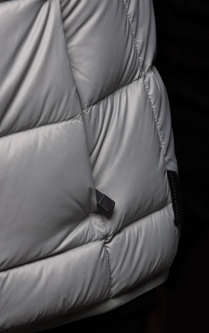 ESSENTIAL LIGHTWEIGHT DOWN JACKET