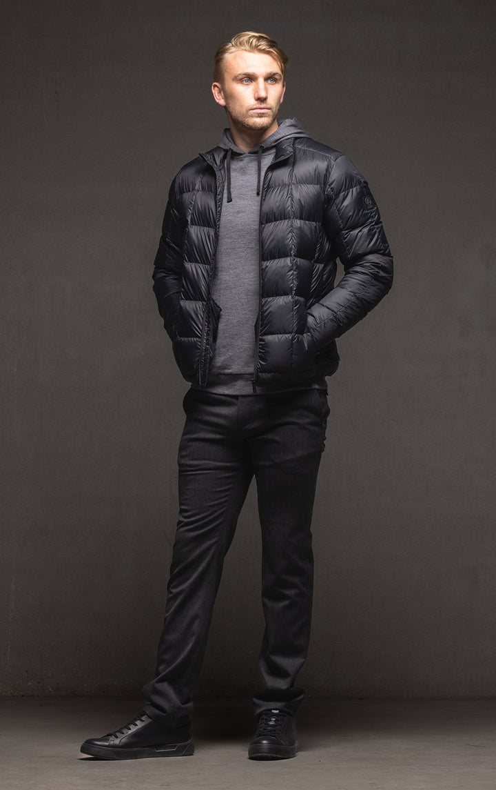 ESSENTIAL LIGHTWEIGHT DOWN JACKET