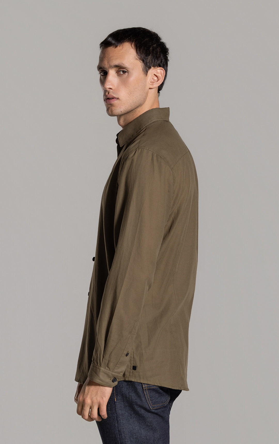 ORGANIC COTTON LIGHTWEIGHT SHIRT