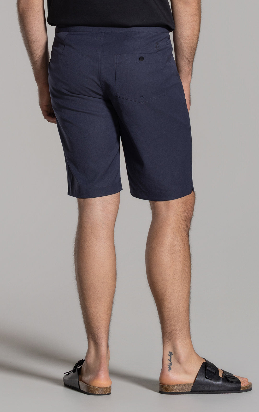 PERFORMANCE TWILL SHORT