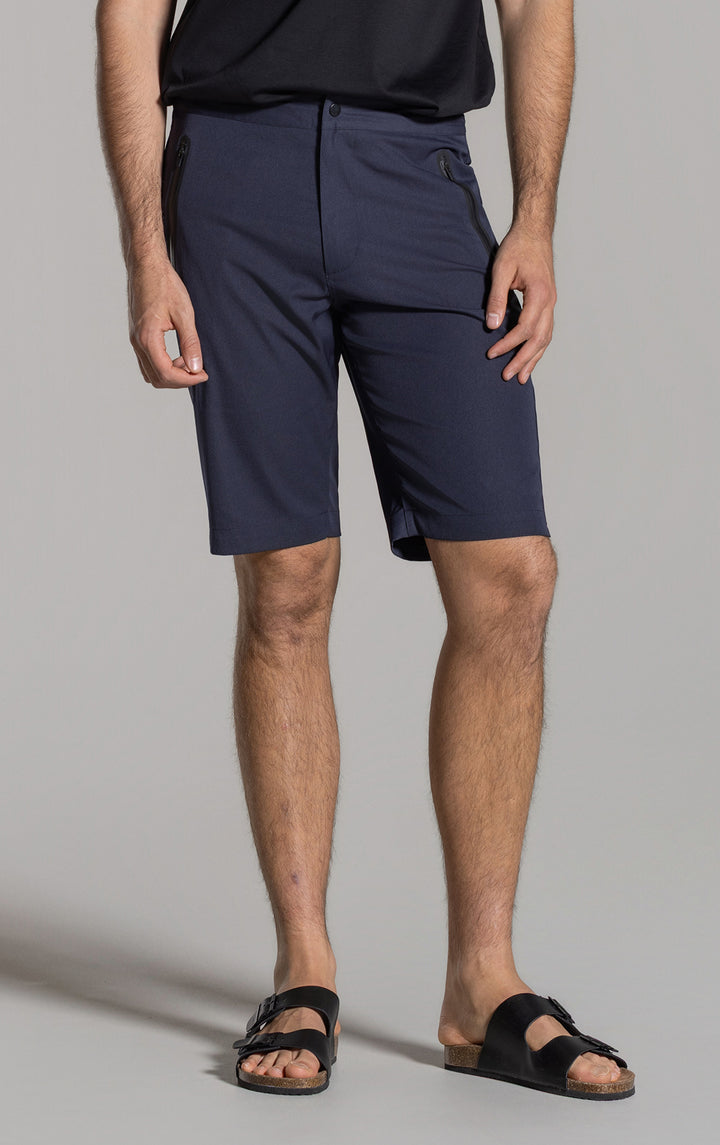 PERFORMANCE TWILL SHORT