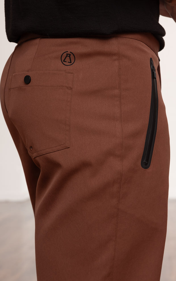 PERFORMANCE TWILL SHORT