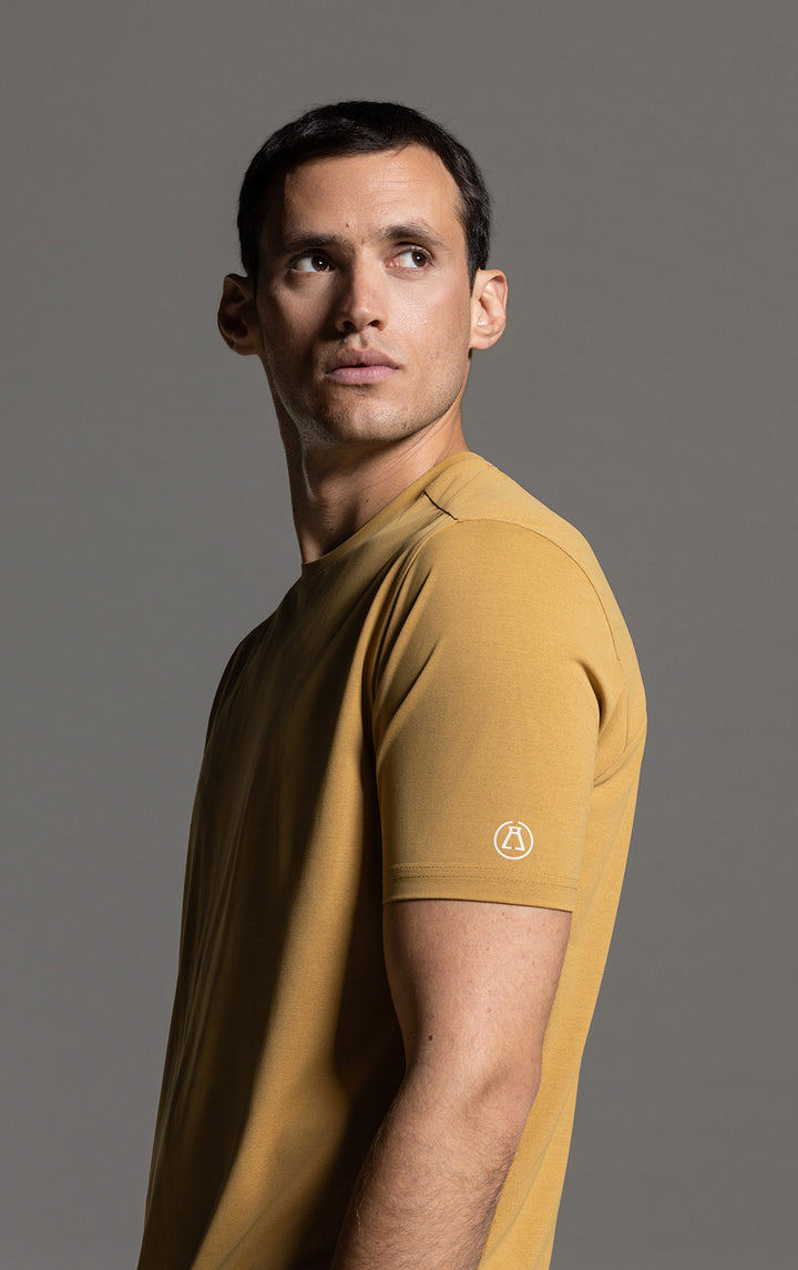 ASTY PERFORMANCE TEE