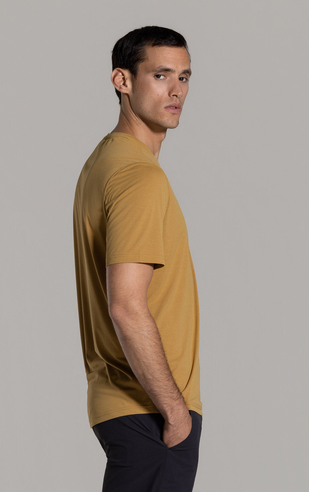 ASTY PERFORMANCE TEE