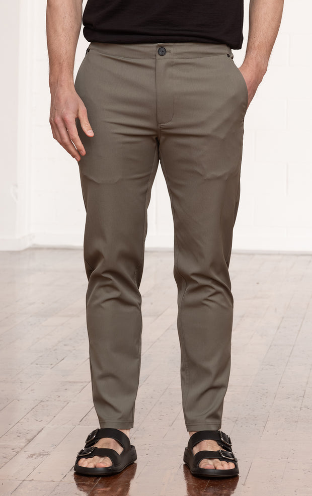 PERFORMANCE TWILL JOGGER