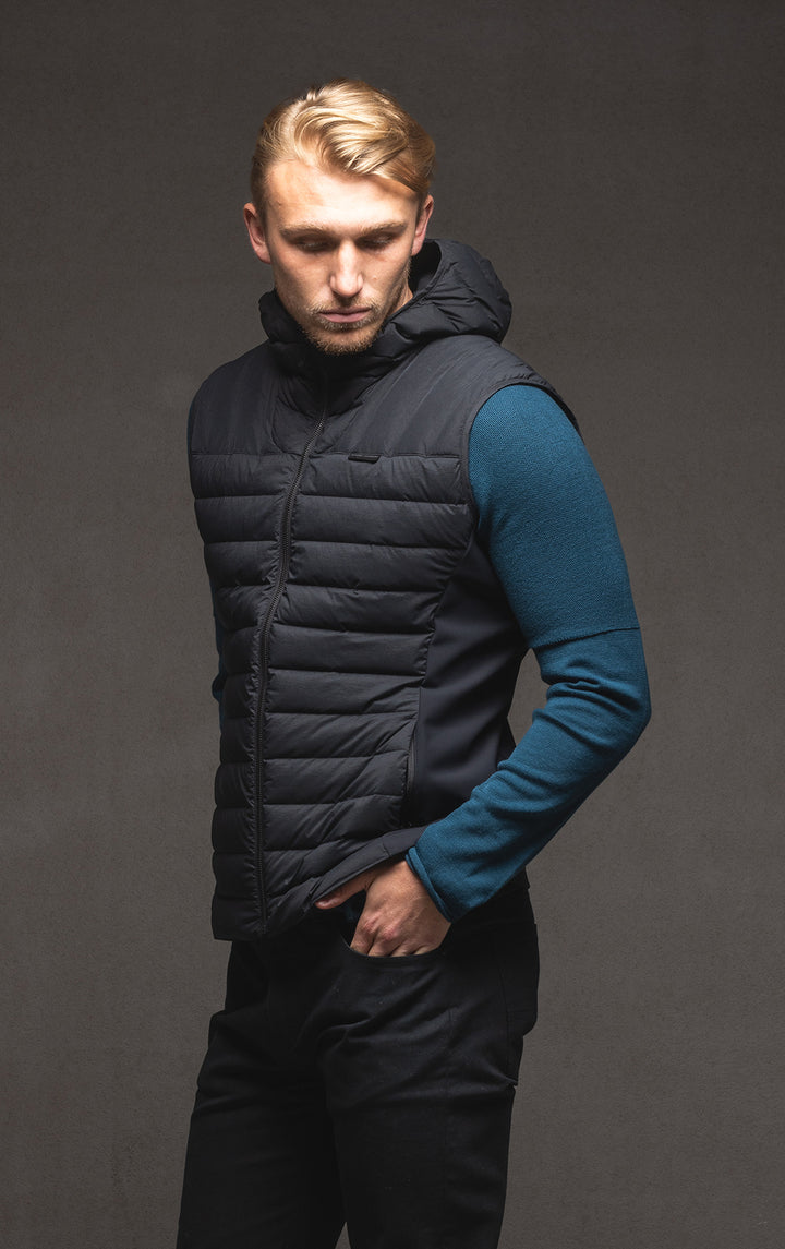 HYBRID HOODED DOWN VEST