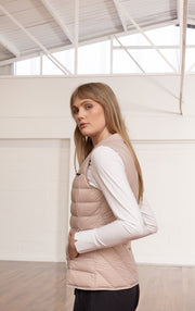 ESSENTIAL LIGHTWEIGHT DOWN VEST