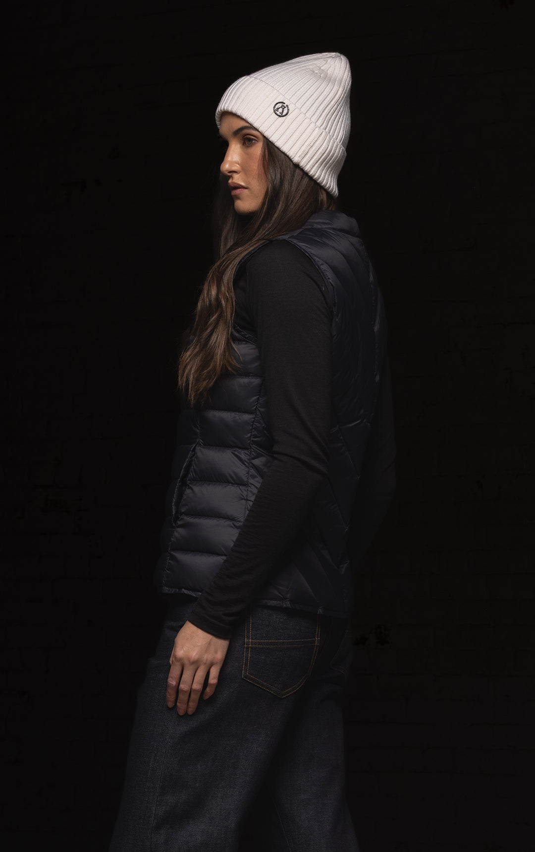 ESSENTIAL LIGHTWEIGHT DOWN VEST
