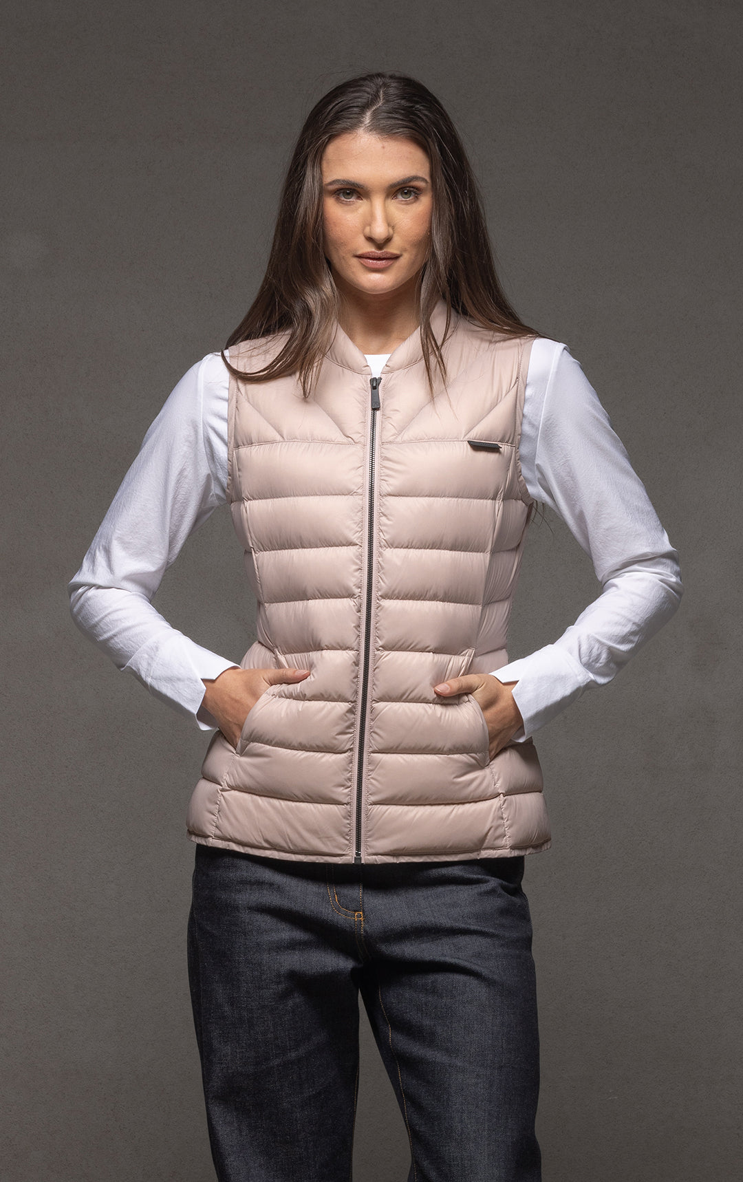 ESSENTIAL LIGHTWEIGHT DOWN VEST