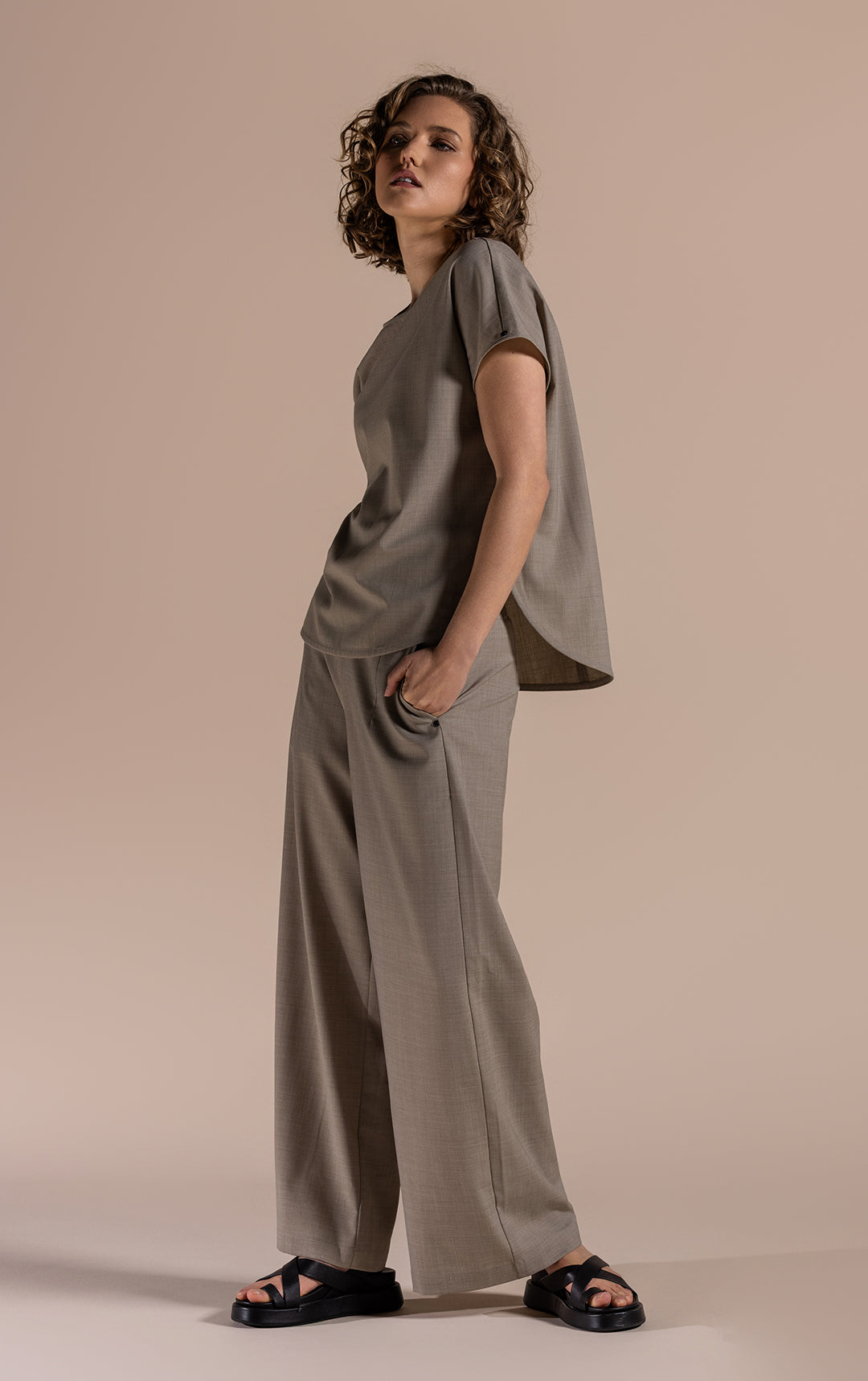 LIGHTWEIGHT WOOL BLEND WIDE LEG PANT