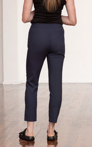 LIGHTWEIGHT WOOL BLEND SLIM LEG TROUSER