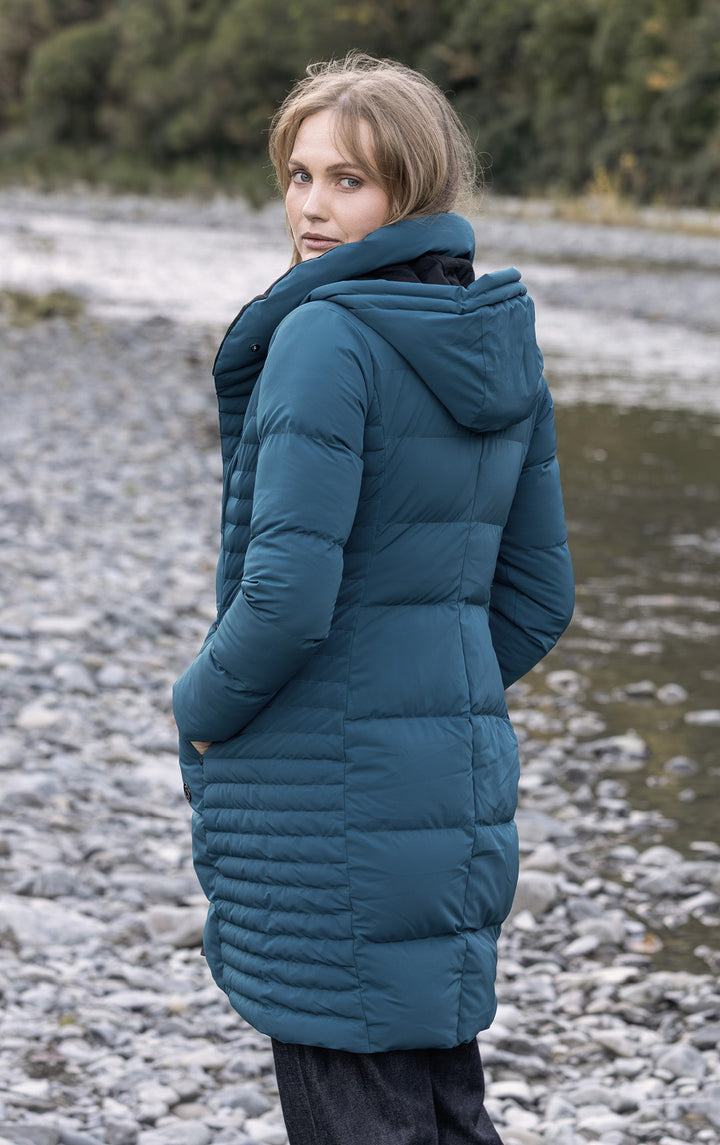LAMINATED DOWN COAT
