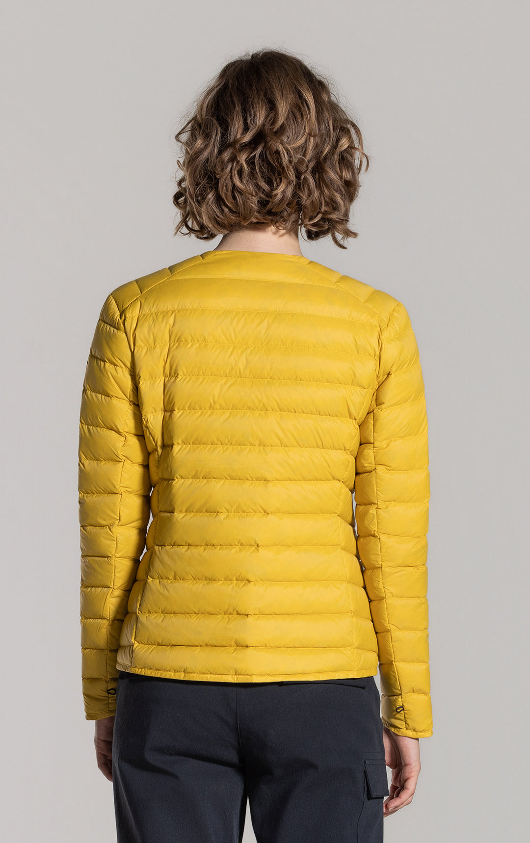 ESSENTIAL LIGHTWEIGHT DOWN JACKET