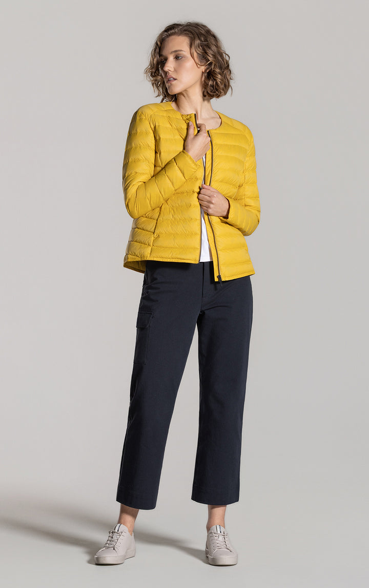 ESSENTIAL LIGHTWEIGHT DOWN JACKET