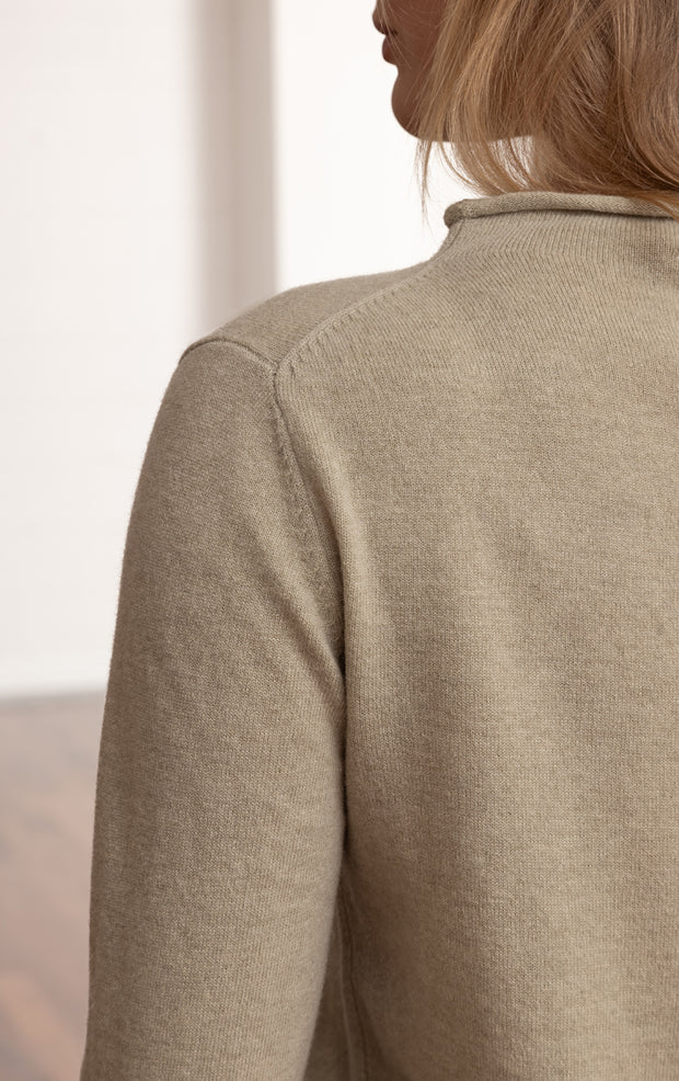 12GG BRUSHED MERINO FUNNEL NECK PULLOVER