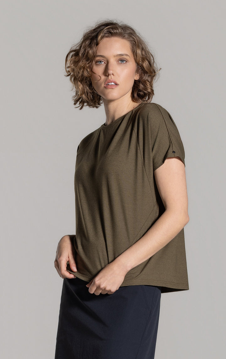 PERFORMANCE RAGLAN TEE