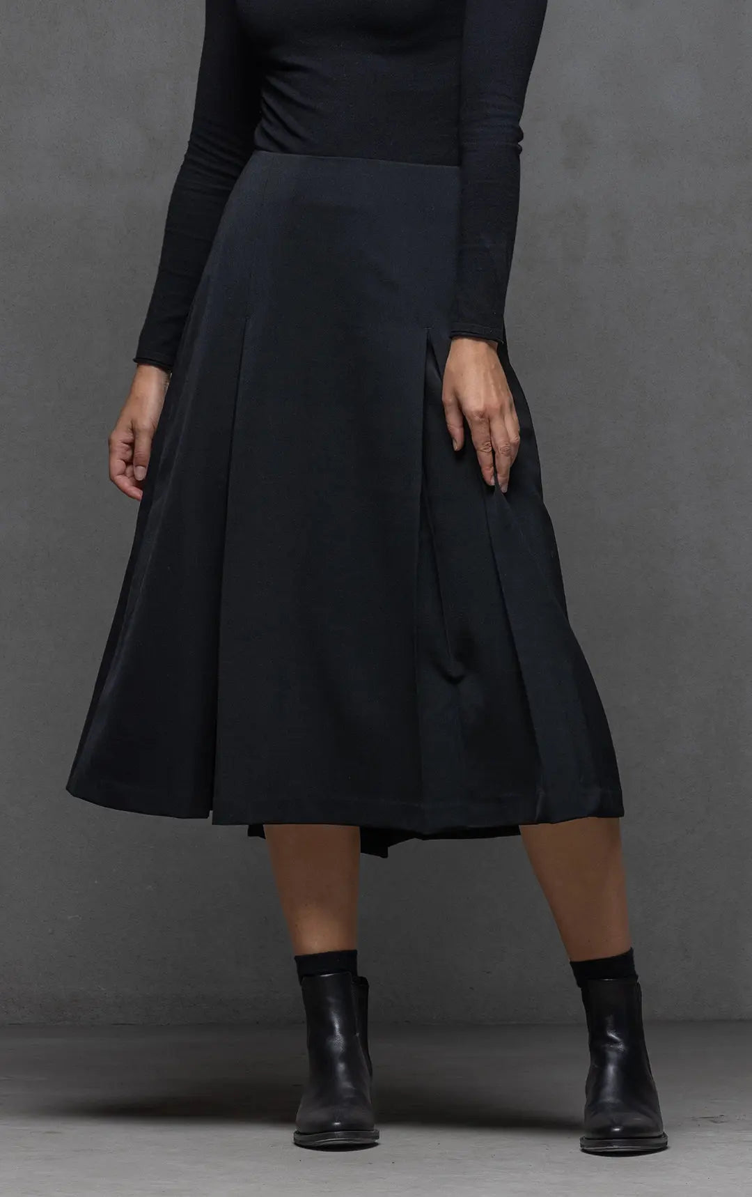 aew323-wool-blend-box-pleat- 