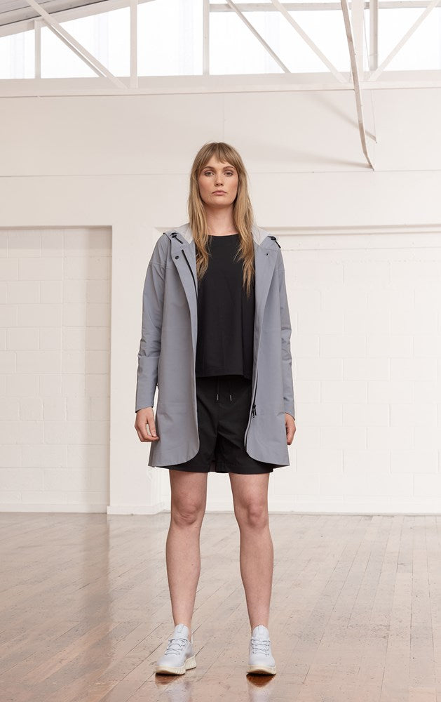 LIGHTWEIGHT SWING RAINSHELL - CLEARANCE