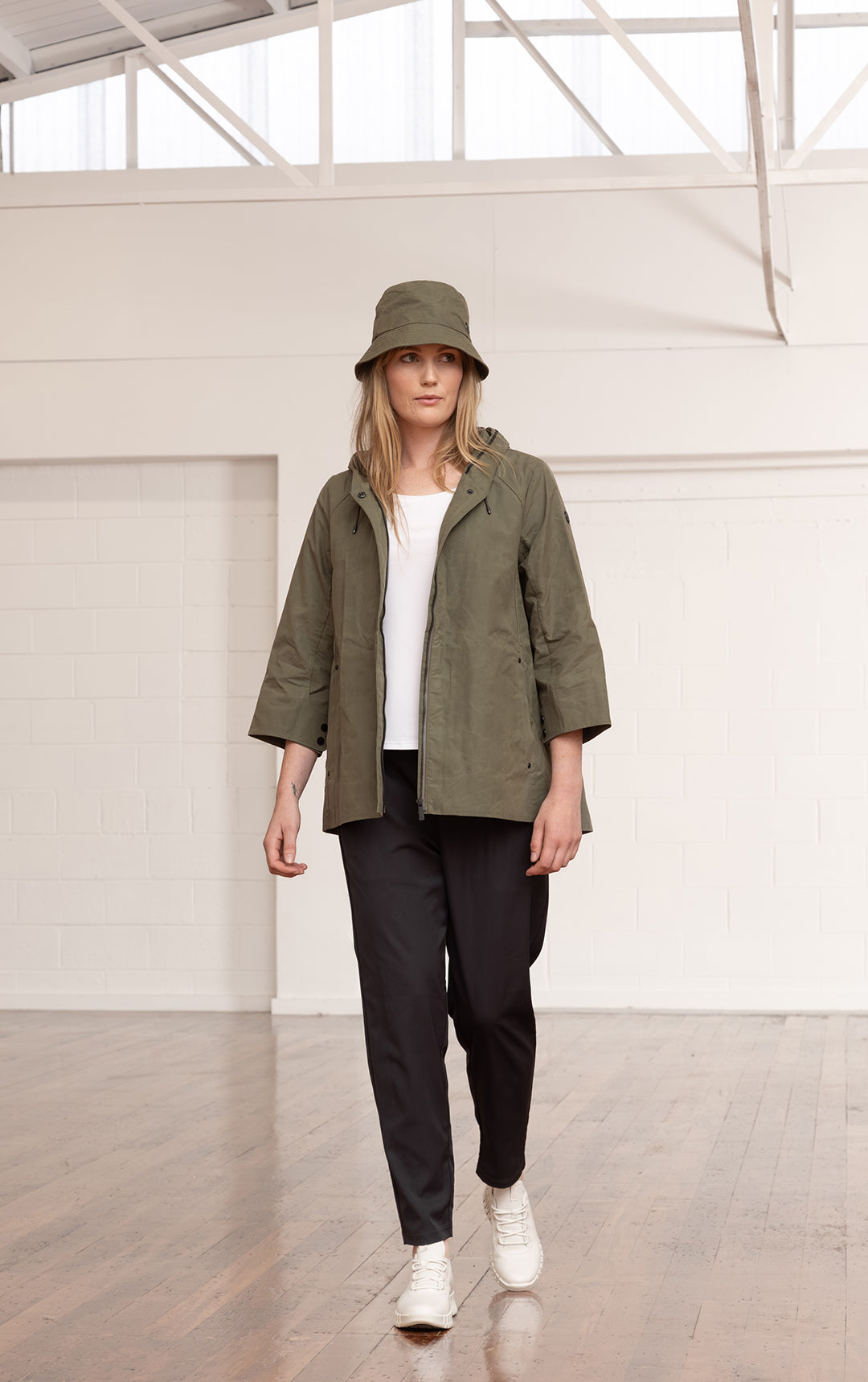 WAXED COTTON SWING SHELL - CLEARANCE