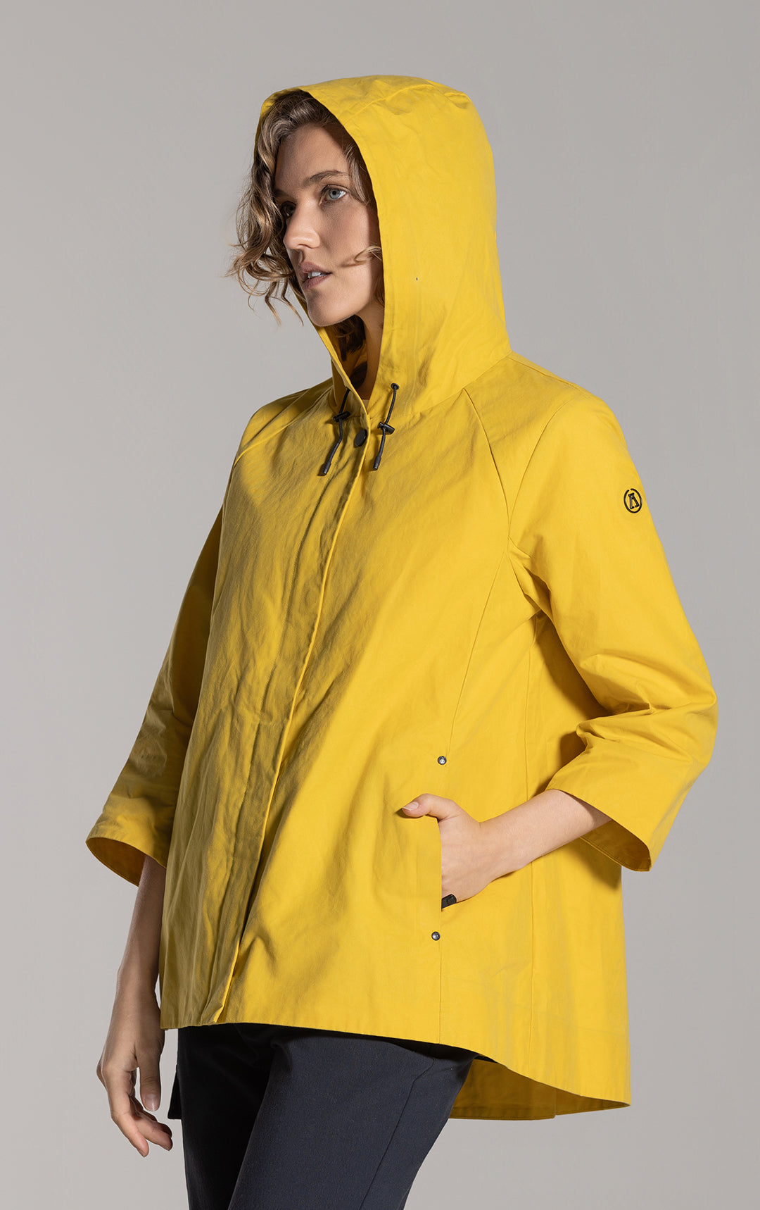 WAXED COTTON SWING SHELL