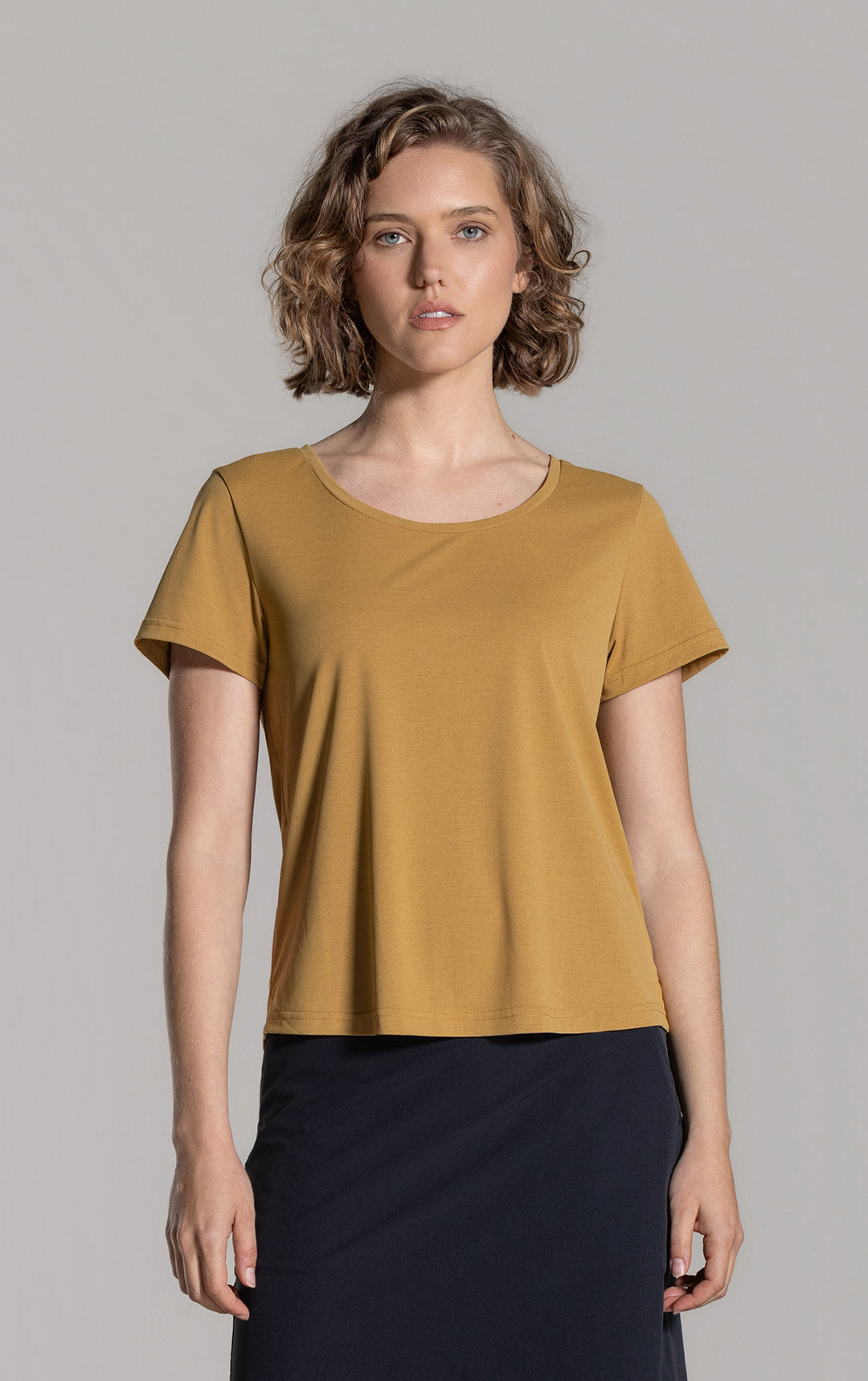 ASTY PERFORMANCE TEE