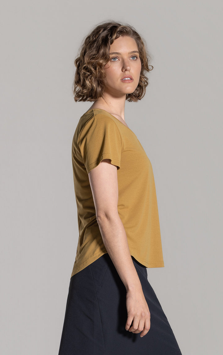 ASTY PERFORMANCE TEE