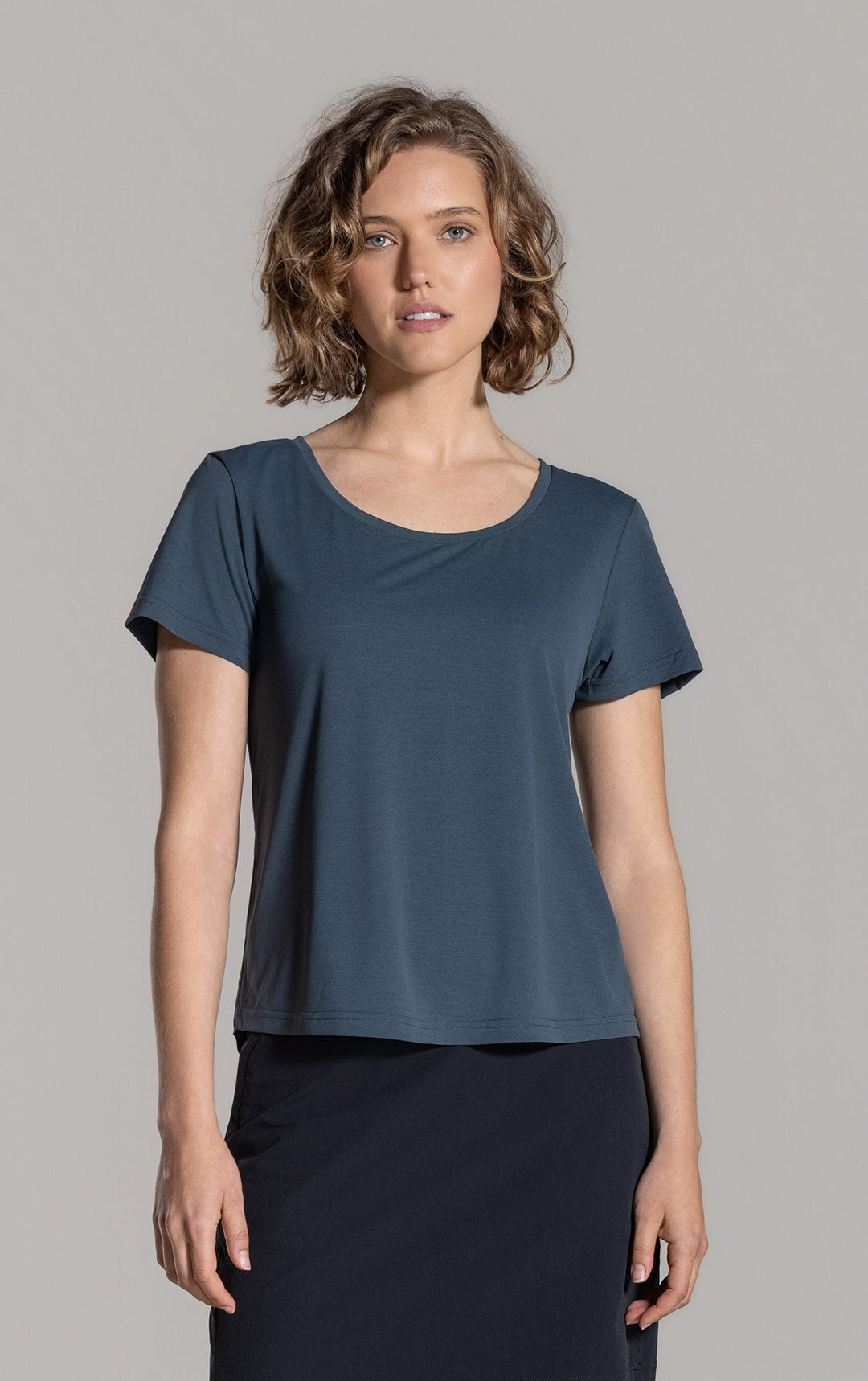 ASTY PERFORMANCE TEE