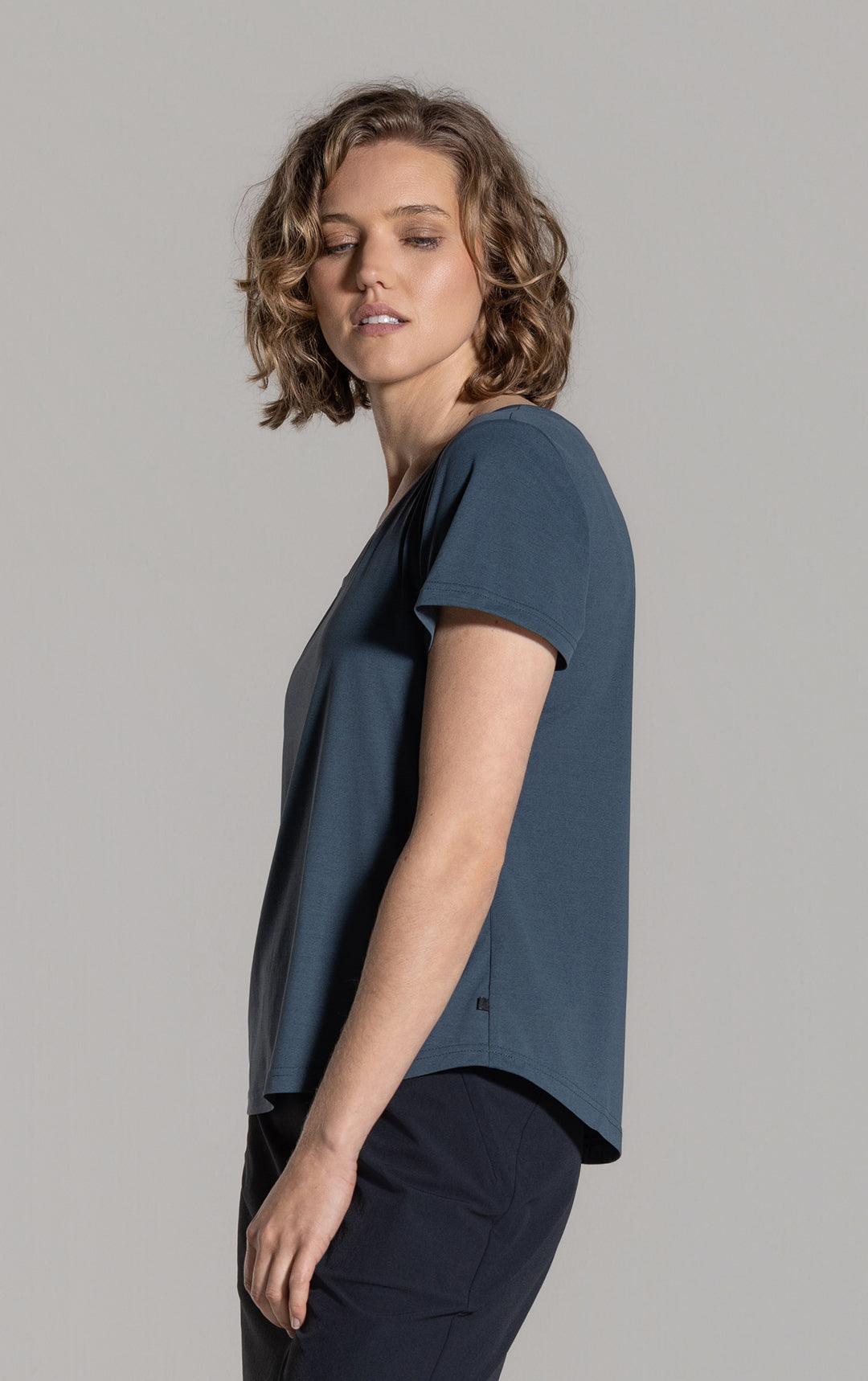 ASTY PERFORMANCE TEE