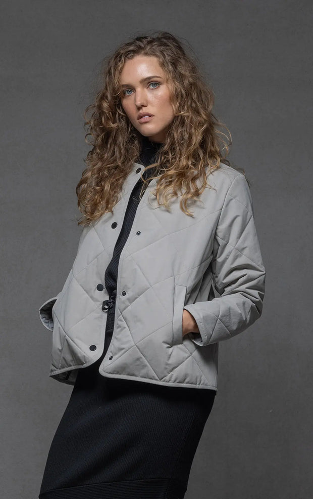 QUILTED PRIMALOFT CROPPED JACKET