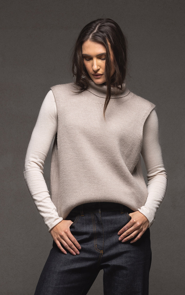7GG MERINO RIB KNIT VEST