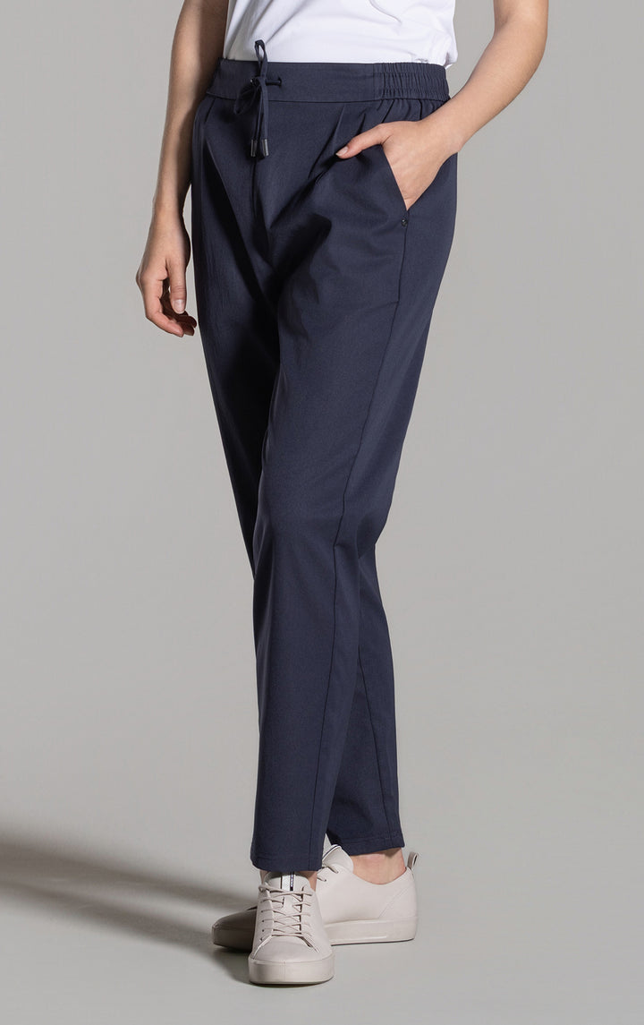 PERFORMANCE TWILL JOGGER