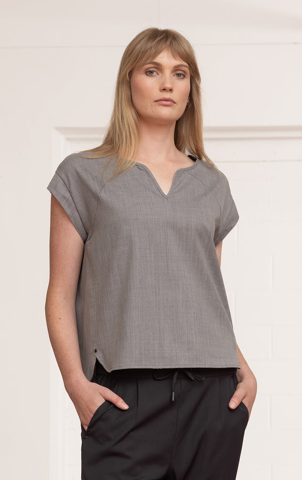 LIGHTWEIGHT ORGANIC COTTON TOP