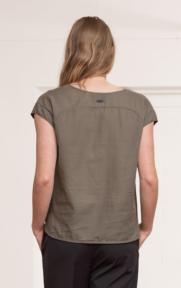 LIGHTWEIGHT ORGANIC COTTON TOP